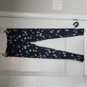Nike Dri-FIT workout leggings size small